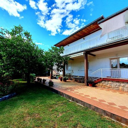 Apartamani Katarina Vl.Ilija Jusup Apartment Starigrad Paklenica Exterior photo